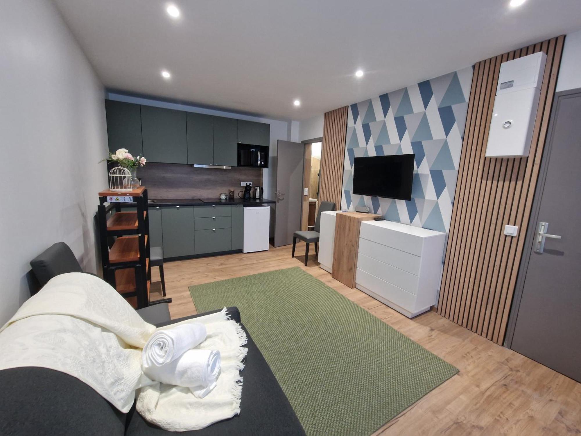 Maison D'Hotes Avec 3 Appartements Et Un Studio Viry-Châtillon Dış mekan fotoğraf