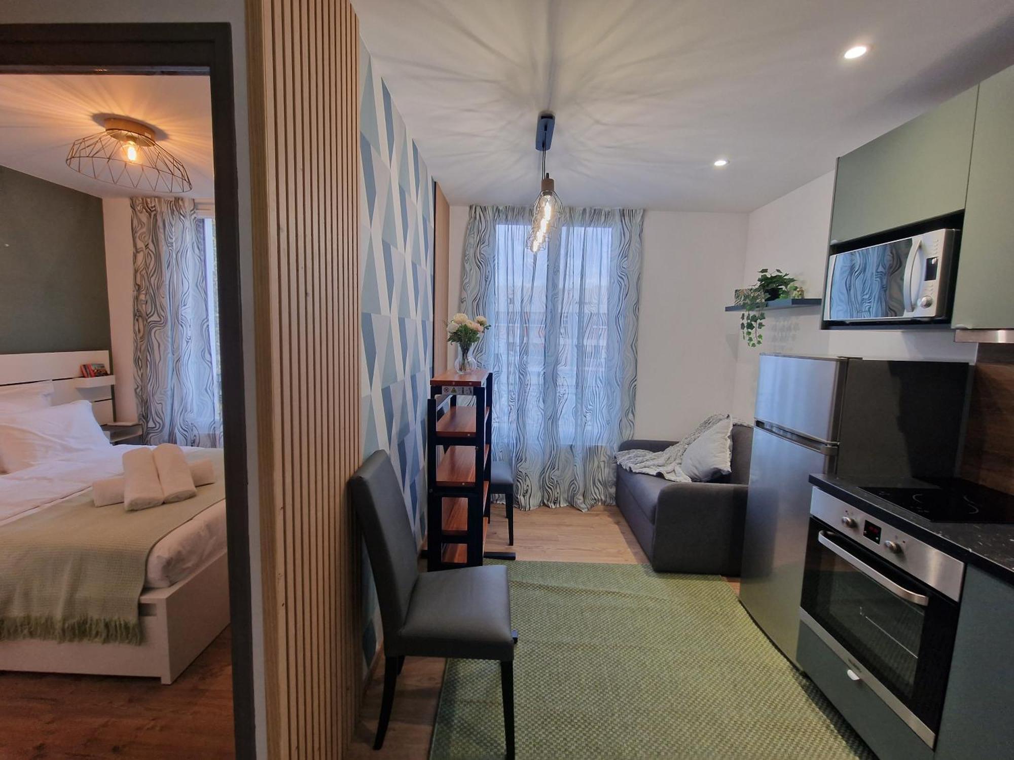 Maison D'Hotes Avec 3 Appartements Et Un Studio Viry-Châtillon Dış mekan fotoğraf